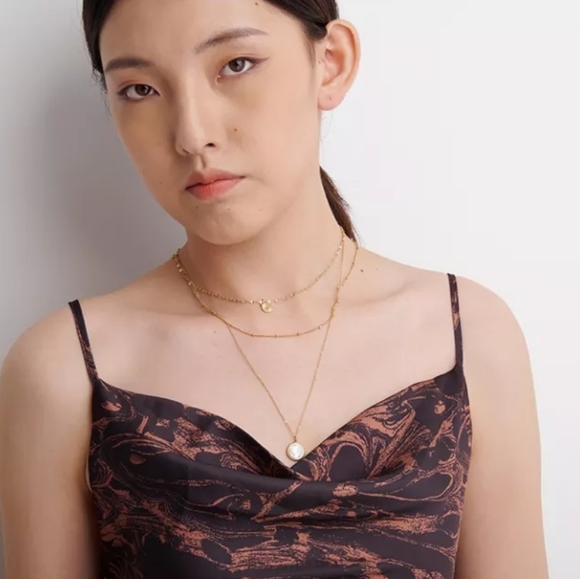 Gorgeous Lady Multilayered Necklace - Picture 6 of 8